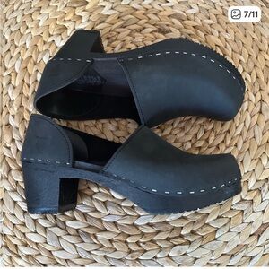 Sandgrens Brett low closed-back clogs EUC SZ 39
